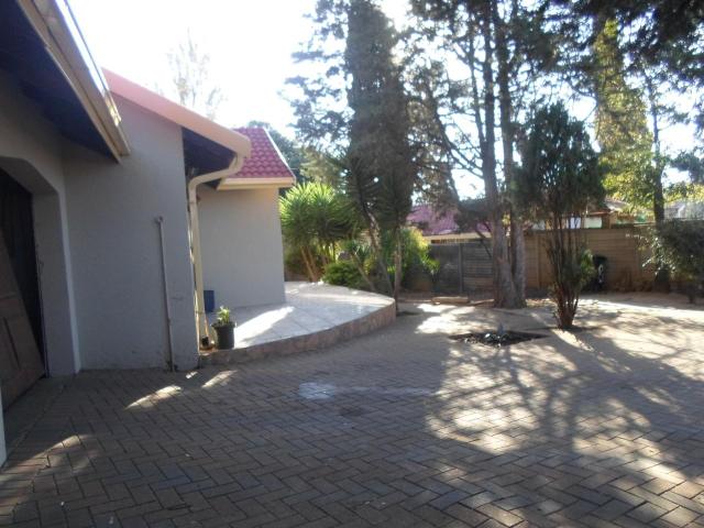 3 Bedroom House For Sale in Naturena