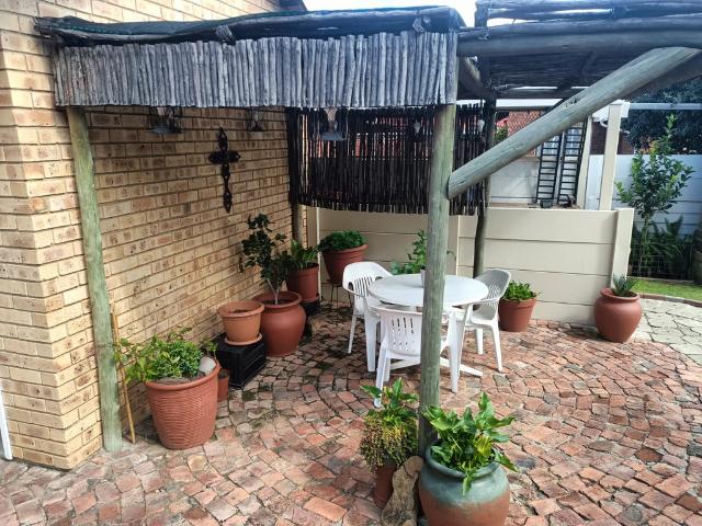 3 Bedroom House For Sale in Naudeville