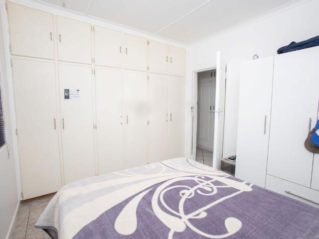 3 Bedroom House For Sale in Nahoon Valley Park