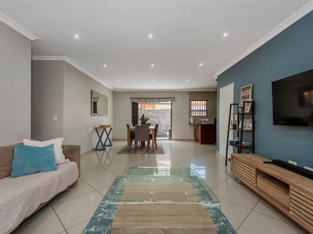 3 Bedroom House For Sale in New Redruth
