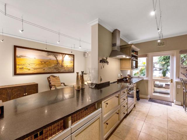 3 Bedroom house for sale in Newlands, Cape Town