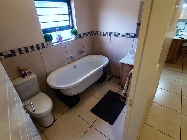 3 Bedroom house for sale in Ngwenya River Estate, Brits