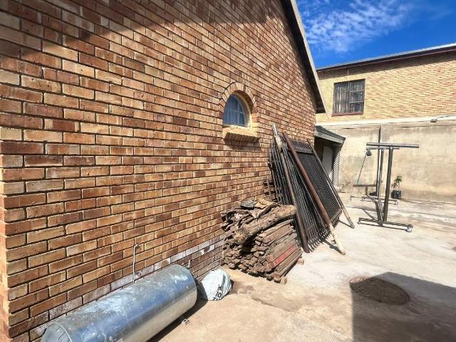 3 Bedroom House For Sale in Nirvana Ext 1