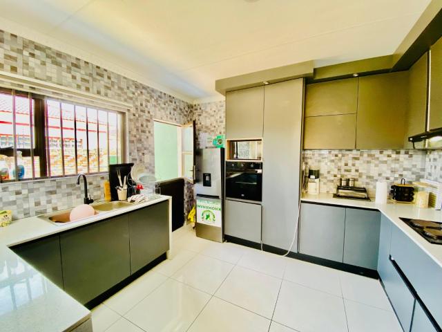 3 Bedroom House For Sale in Nkowankowa