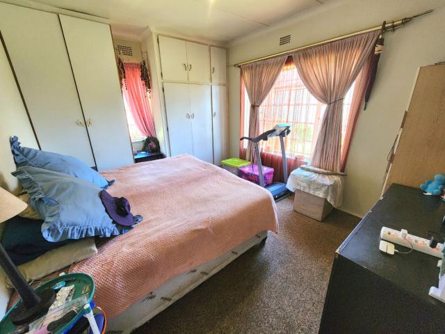 3 Bedroom House For Sale in South Hills