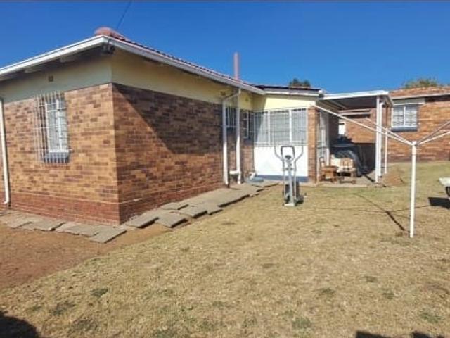 3 Bedroom House For Sale in South Hills