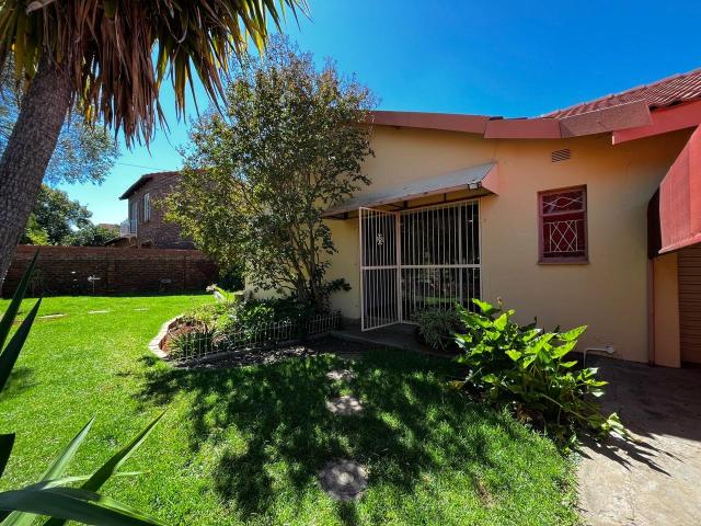 3 Bedroom House For Sale in South Ridge