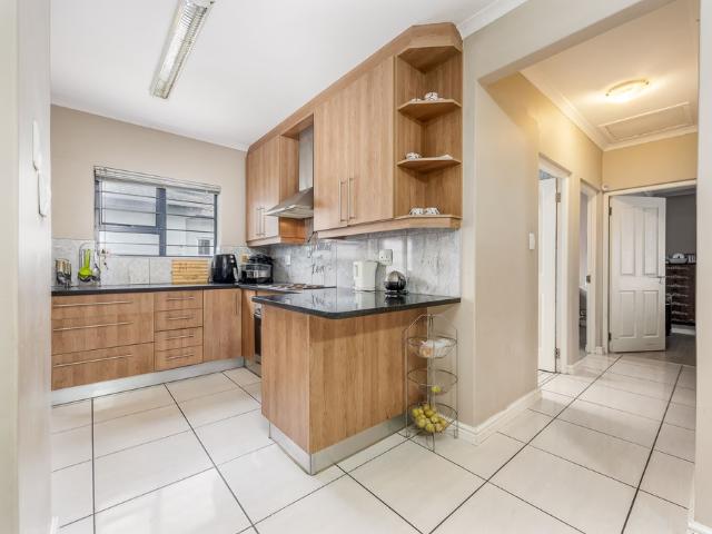 3 Bedroom House For Sale in Sonkring