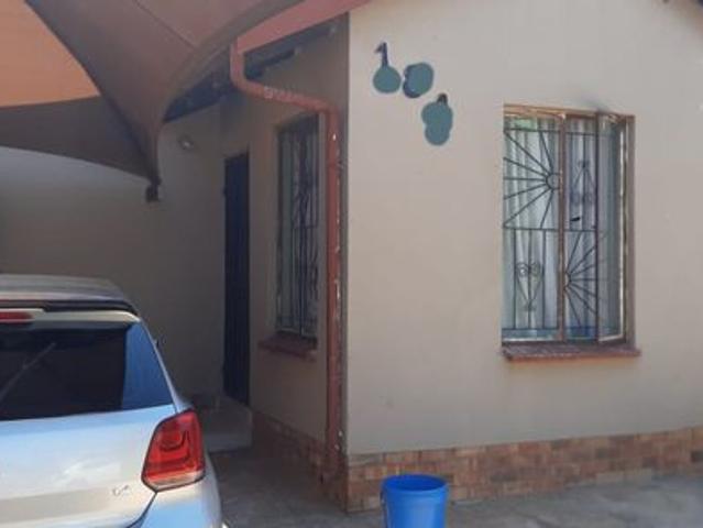3 Bedroom House For Sale in Soshanguve UU