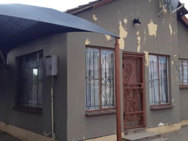 3 Bedroom House For Sale in Soshanguve WW