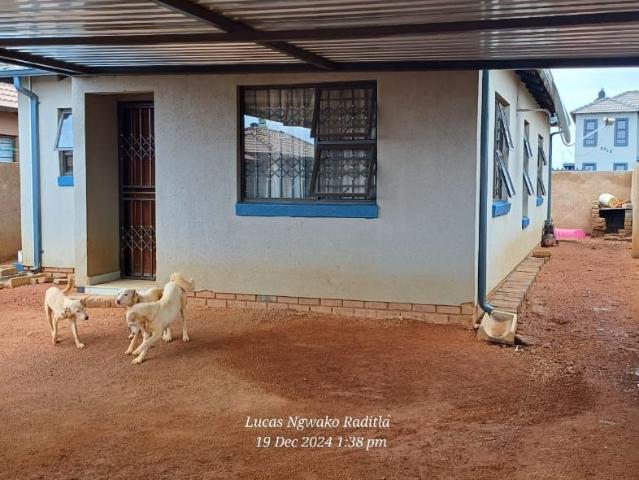 3 Bedroom House For Sale in Soshanguve East