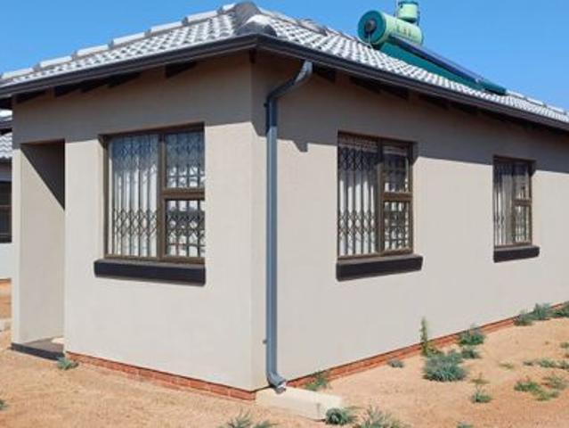 3 Bedroom House For Sale in Soshanguve East