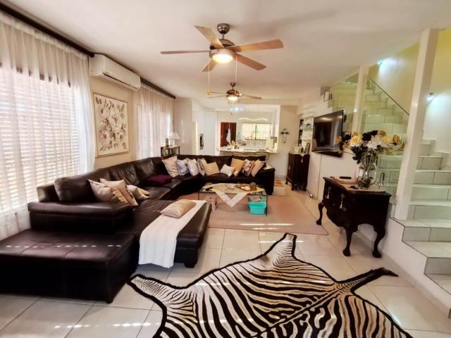 3 Bedroom House For Sale in Safari Gardens