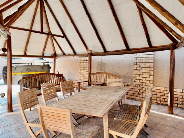 3 Bedroom House For Sale in Safari Gardens