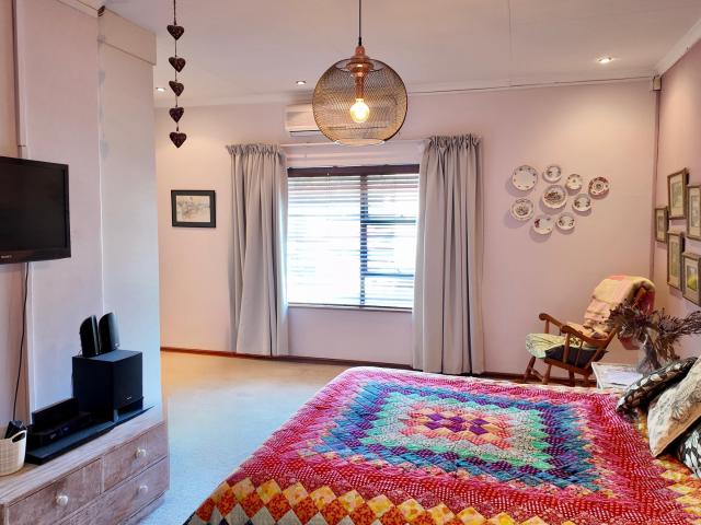 3 Bedroom House For Sale in Safari Gardens