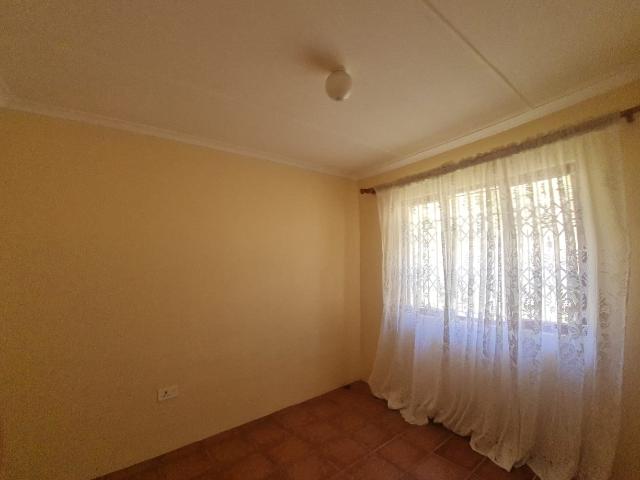 3 Bedroom House For Sale in Sea View