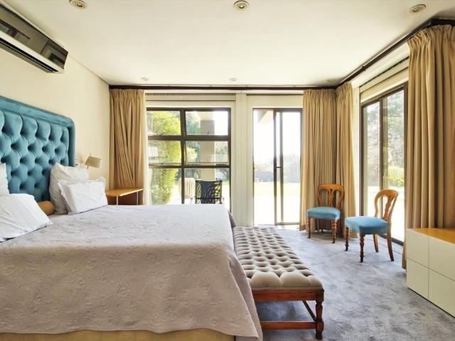 3 Bedroom House For Sale in Senderwood