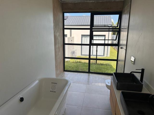 3 Bedroom House For Sale in Sheffield Beach