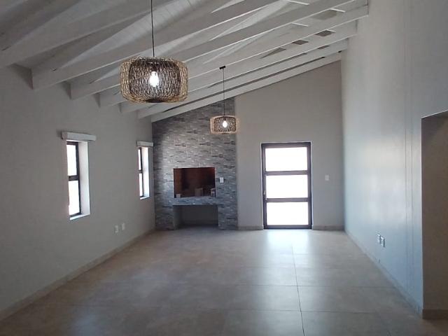 3 Bedroom House For Sale in Shelley Point