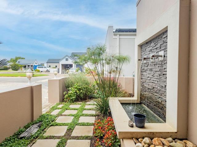 3 Bedroom house for sale in Silwerstrand Golf And River Estate, Robertson