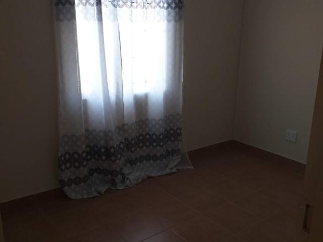 3 Bedroom House For Sale in Sky City