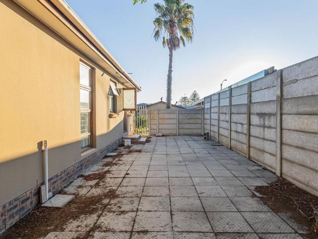 3 Bedroom house for sale in St Dumas, Kuils River