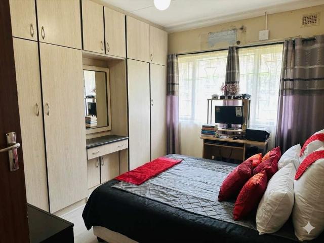 3 Bedroom House For Sale in Stanger Manor