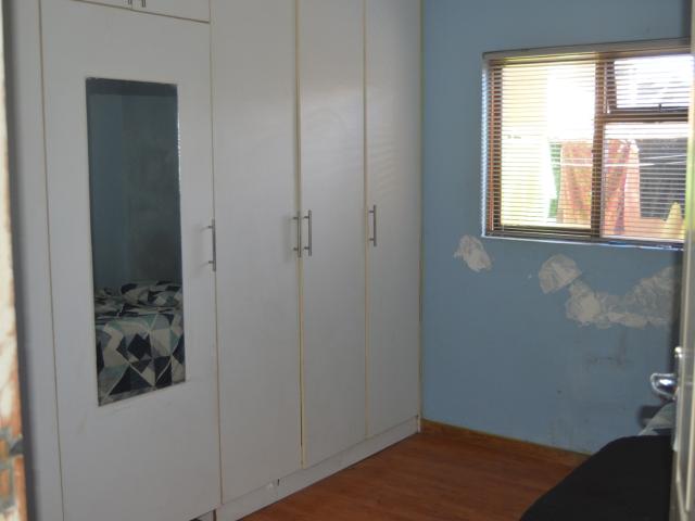 3 Bedroom House For Sale in Steenberg