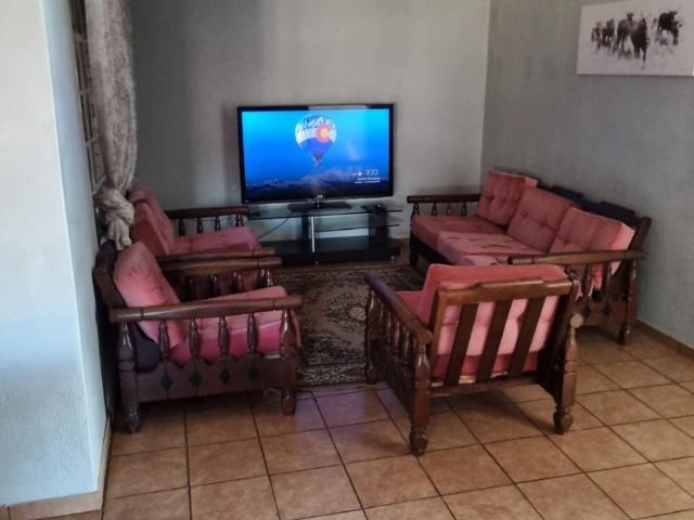 3 Bedroom House For Sale in Steelpoort