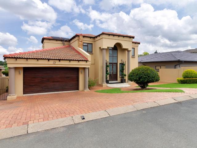 3 Bedroom house sold in Strubensvallei, Roodepoort