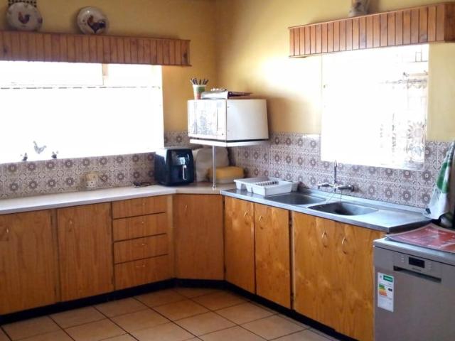 3 Bedroom house for sale in Strubenvale, Springs