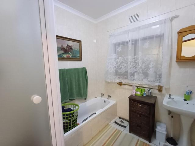 3 Bedroom House For Sale in Port Edward