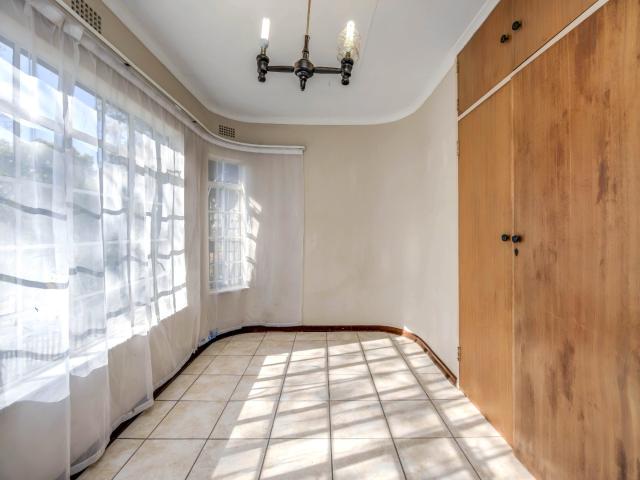 3 Bedroom House For Sale in Paulshof