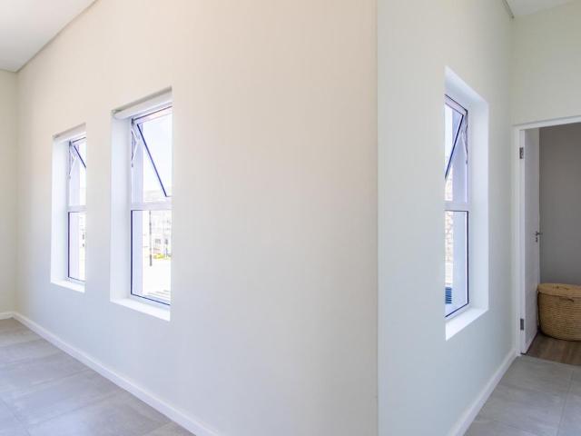 3 Bedroom house for sale in Paarl South