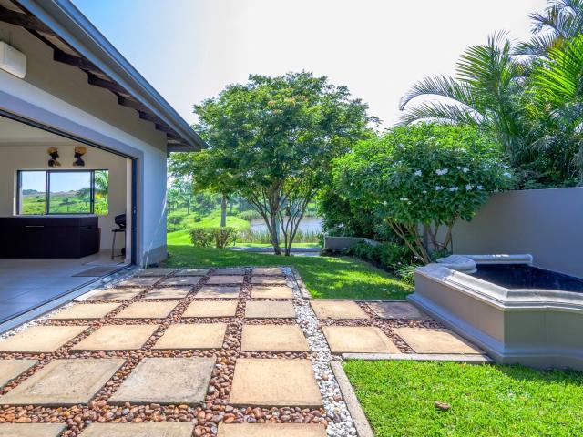 3 Bedroom House For Sale in Palm Lakes Estate