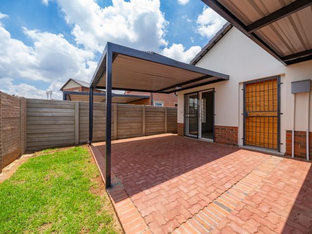 3 Bedroom House For Sale in Parkdene