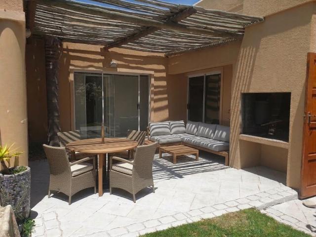 3 Bedroom House For Sale in Parklands