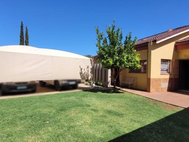 3 Bedroom House For Sale in Pellissier