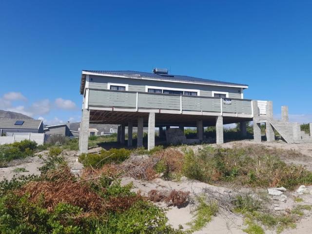 3 Bedroom house for sale in Perlemoenbaai, Gansbaai