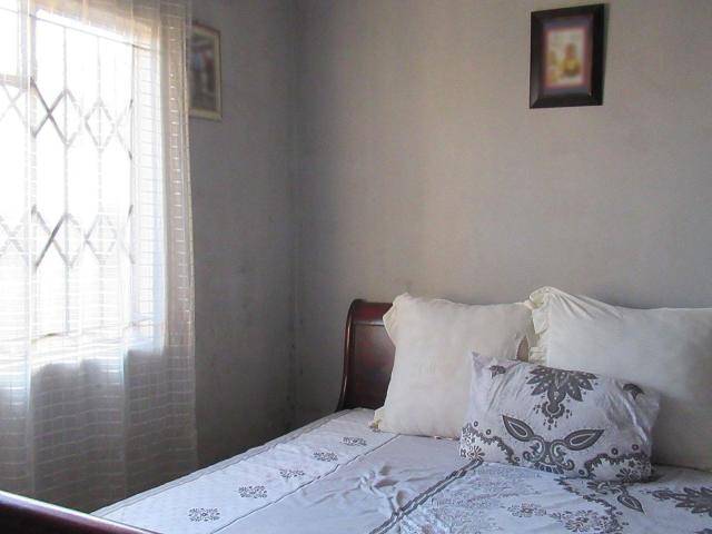 3 Bedroom House For Sale in Protea Glen
