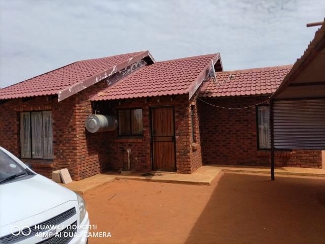 3 Bedroom House For Sale in Pudimoe