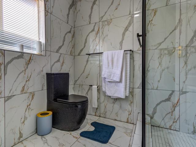 3 Bedroom House For Sale in Ravenswood