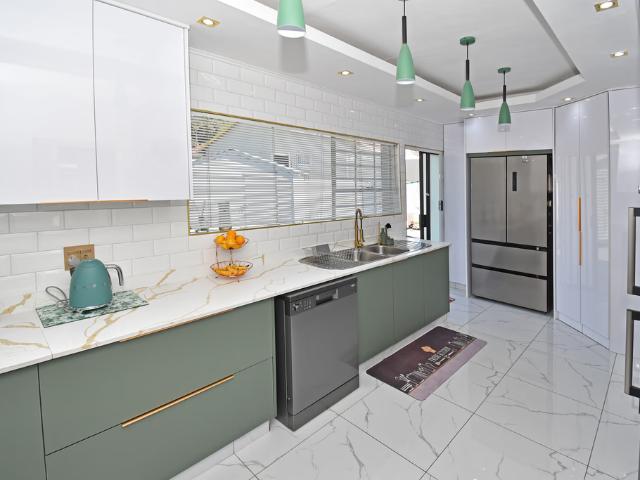 3 Bedroom House For Sale in Randpark Ridge