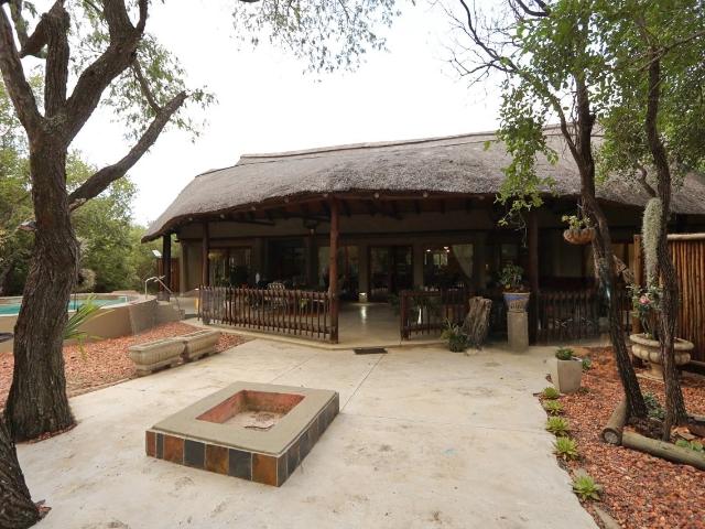 3 Bedroom House For Sale in Raptors View Wildlife Estate