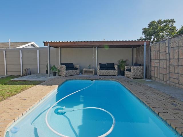 3 Bedroom House For Sale in Richwood