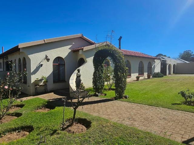 3 Bedroom House For Sale in Ridgeway