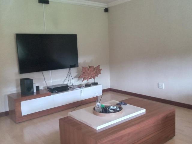 3 Bedroom house for sale in Ruimsig Noord, Roodepoort