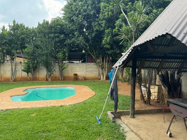 3 Bedroom House For Sale in Rustenburg Central