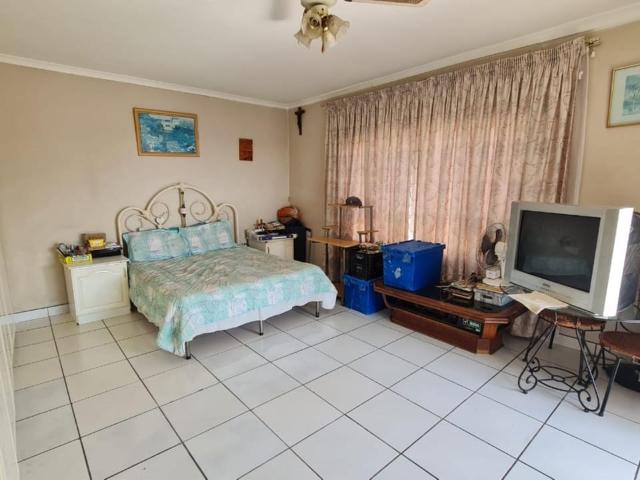 3 Bedroom house for sale in Woodhaven, Durban