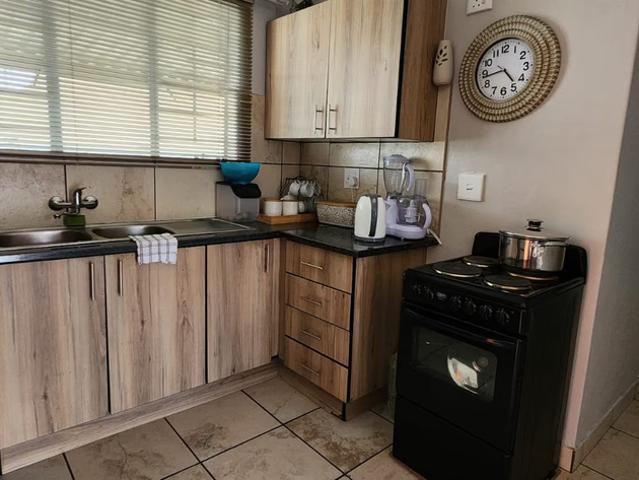 3 Bedroom House For Sale in Waterval East